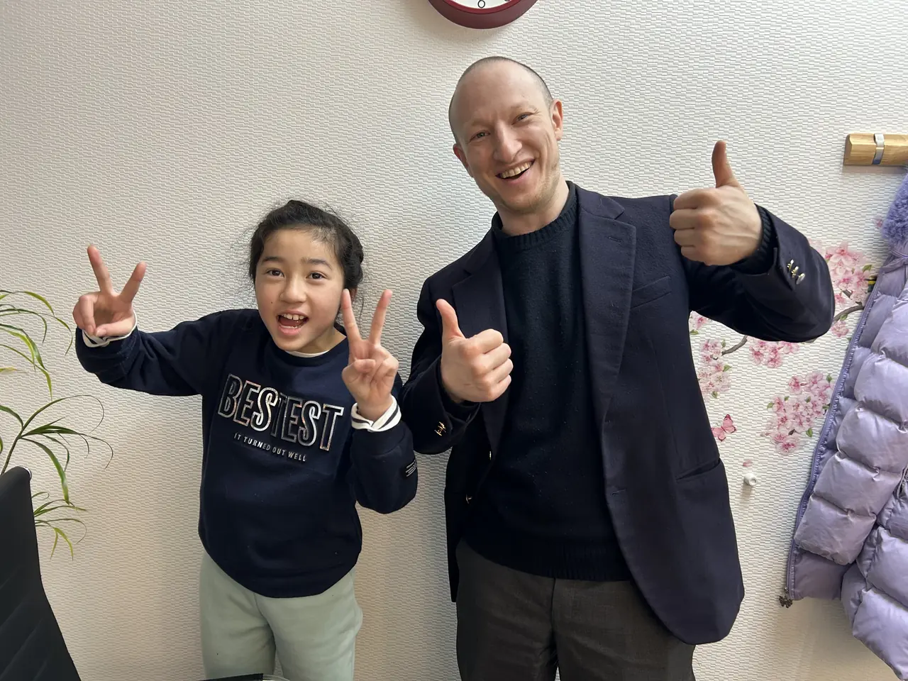 Saraさんと講師の教室での様子