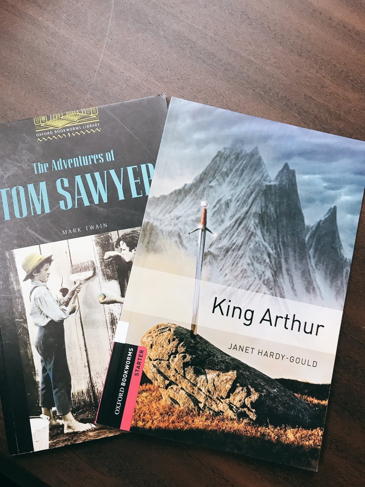 トムソーヤの冒険とキングアーサーの本が2冊